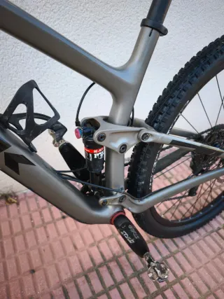 Bicicleta Trek Top Fuel 9.7