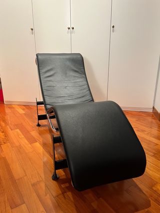 Chaise Longue LC4 Le Corbusier Pelle Nera