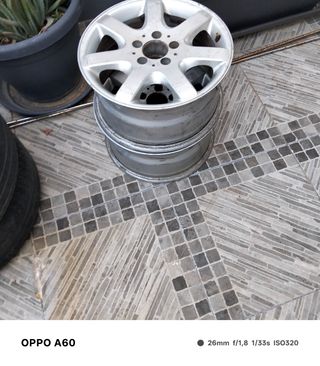 2 Llantas Mercedes