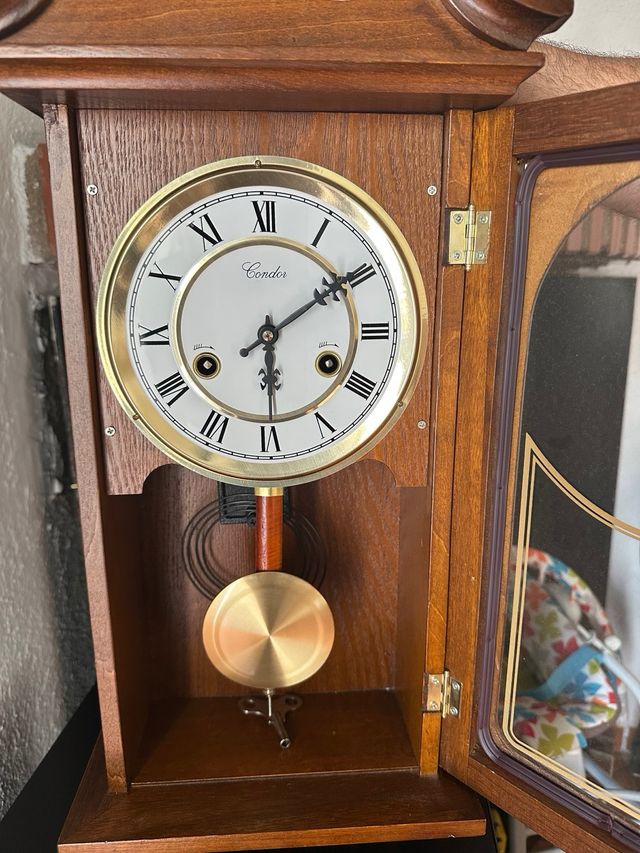 Reloj de Pared Madera Antiguo