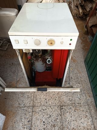 Depósito de gasoil 700L, Caldera Roca y Radiadores