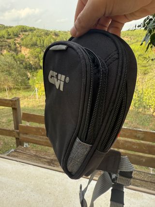 Bolsa de pierna GIVI EA139B
