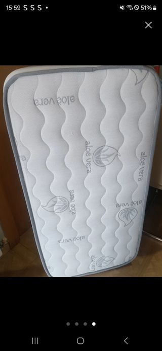 Cuna de viaje con colchón