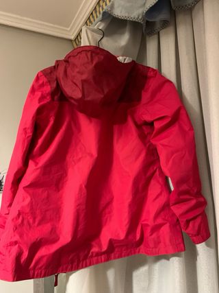 Chubasquero rosa Decathlon talla XS