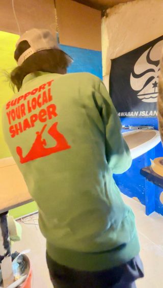 Reparación de Tablas. Little House Surf Stud