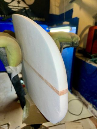 Reparación de Tablas. Little House Surf Stud