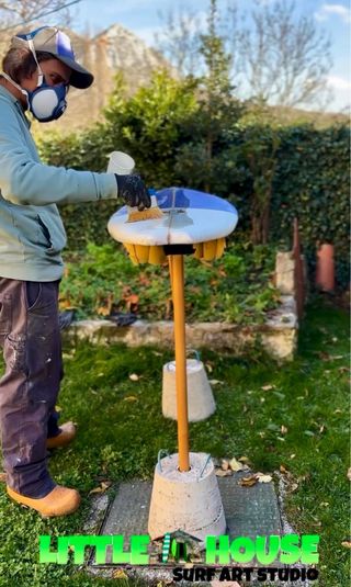 Reparación de Tablas. Little House Surf Stud