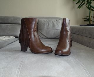 Botines marrones