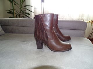 Botines marrones