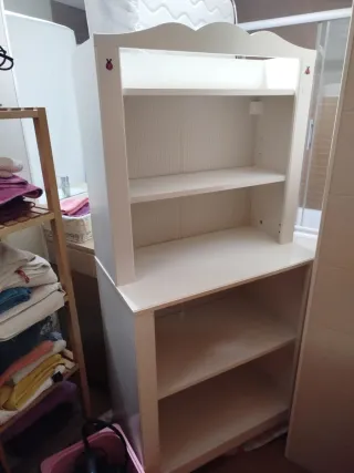 Cómoda infantil blanca