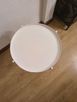 Mesa auxiliar redonda blanca metal
