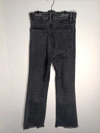 Pantalones vaqueros de campana.