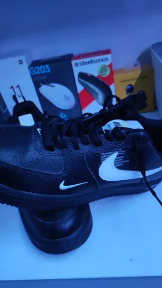Nike Air Force 1 '07 LV8 Utility Negro Blanco