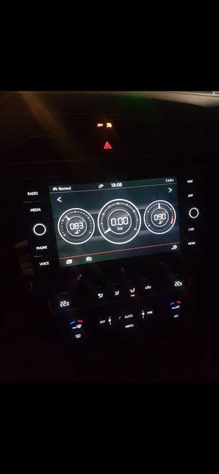 Volkswagen Golf 7.5 dsg 230cv