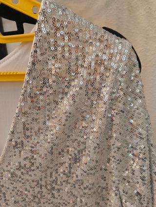 Vestido lentejuelas plateado