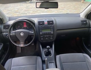 Volkswagen Golf 2005