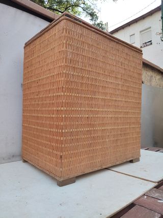 Cubo baúl mimbre y madera ropa sucia o almacenaje 