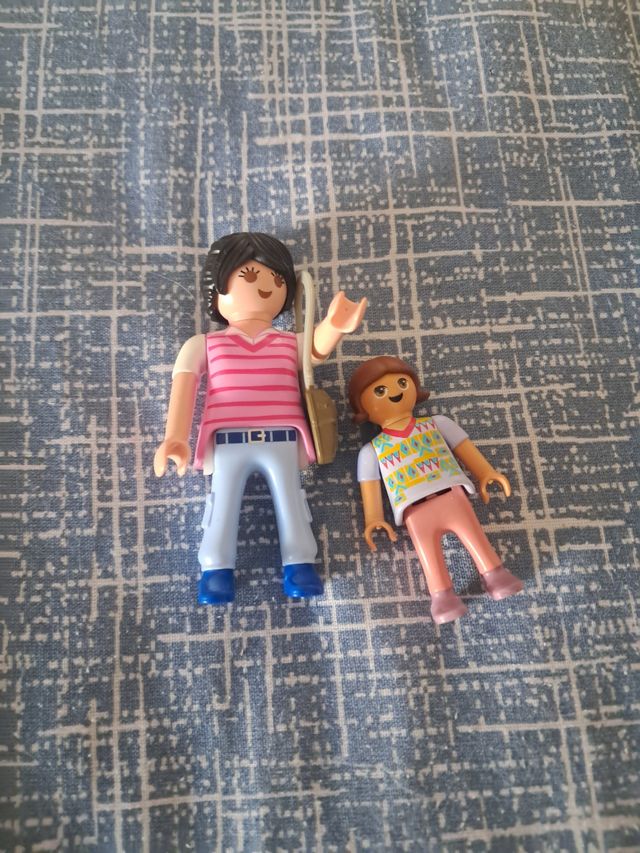 2 Figuras Playmobil Madre con Bolso e Hija