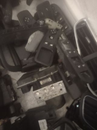 Piezas de coche seminuevas