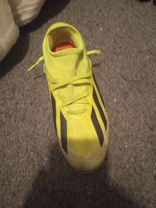 Botas de fútbol verdes
