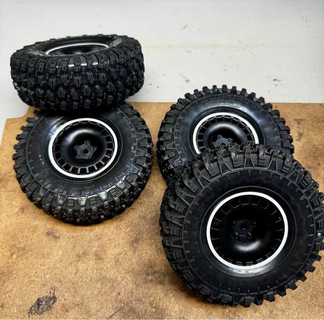 Ruedas crawler yikong 4107 / absima patrol