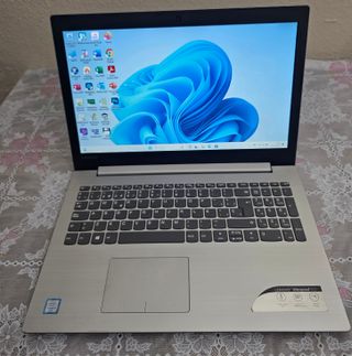 Ordenador Portátil LENOVO Intel Core i3
