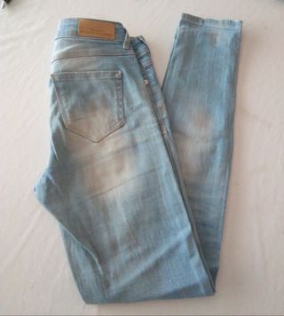 Lote 4 VAQUEROS + REGALO camiseta chaquetas 