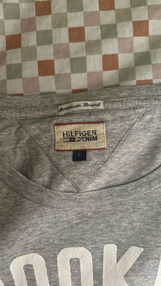 Camiseta Tommy Hilfiger Gris Talla L