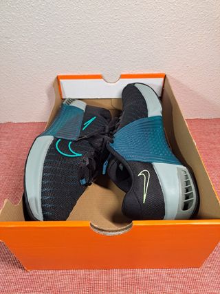 NIKE METCON 9 T42