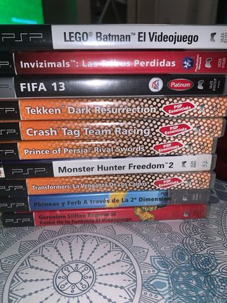Pacchetto 10 giochi per PSP: Crash, FIFA 13, Lego Batman...