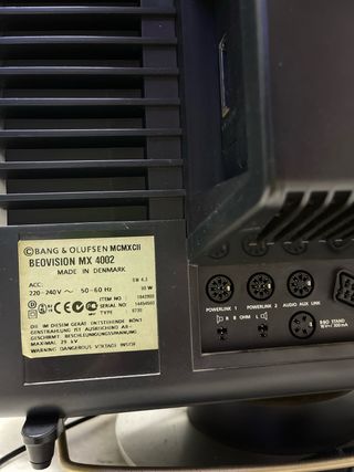 Televisor Bang & Olufsen Beovision MX 4002
