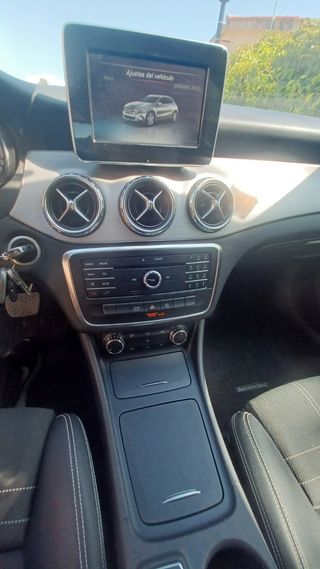 Mercedes-Benz GLA 2016