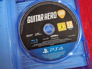 PS4 Guitar Hero Live