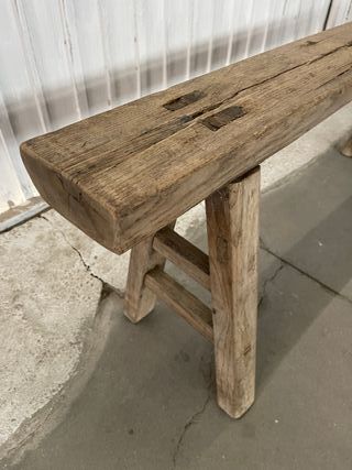 Banco antiguo de madera rústica