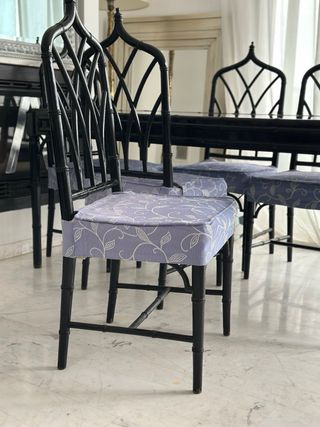 Conjunto mesa y sillas estilo Chippendale
