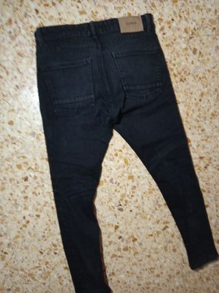 Pantalón vaquero negro Pull&Bear hombre