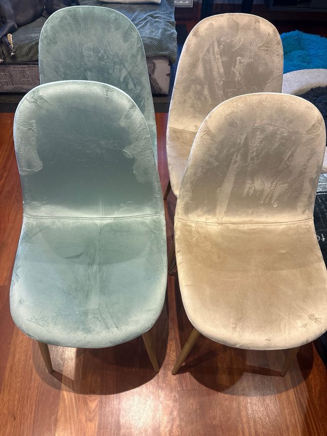 Pack 4 Sillas Comedor Terciopelo
2 beige 
2 verde 