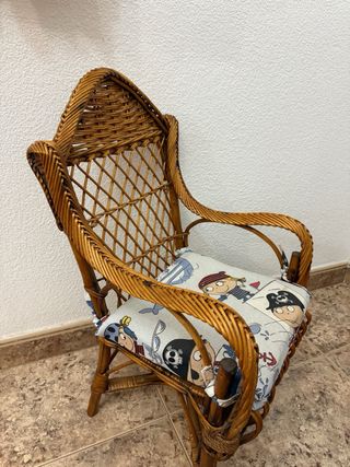 Silla mimbre clásica para niños