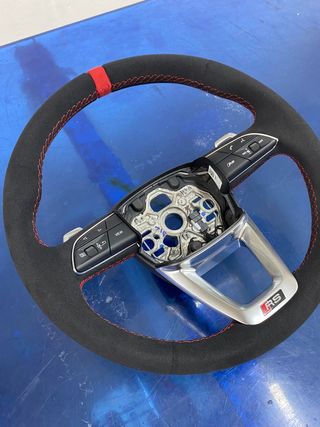 Volante deportivo personalizado