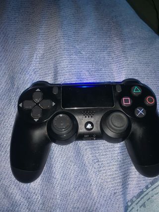 Consola Sony PS4 Negra