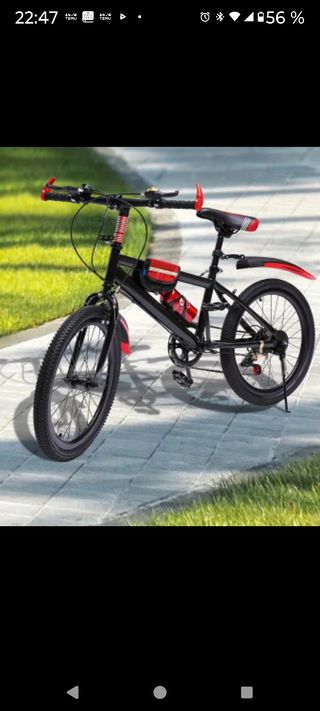 Nuova bici per bambini in una scatola