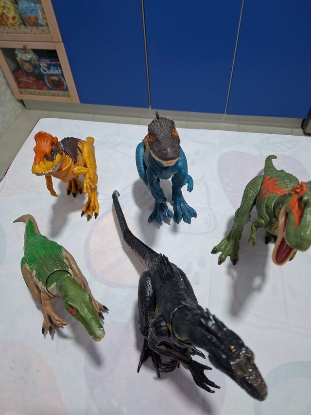 5 Dinosauri Jurassic World Grandi
