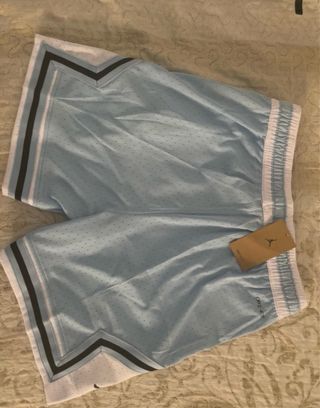 Shorts Jordan Azul y Blanco