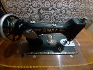 Maquina antigua de coser antigua vintage. Sigma
