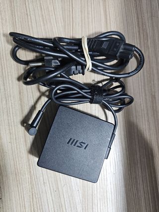 Cargador MSI pc portatil ADP-90LE D 19V