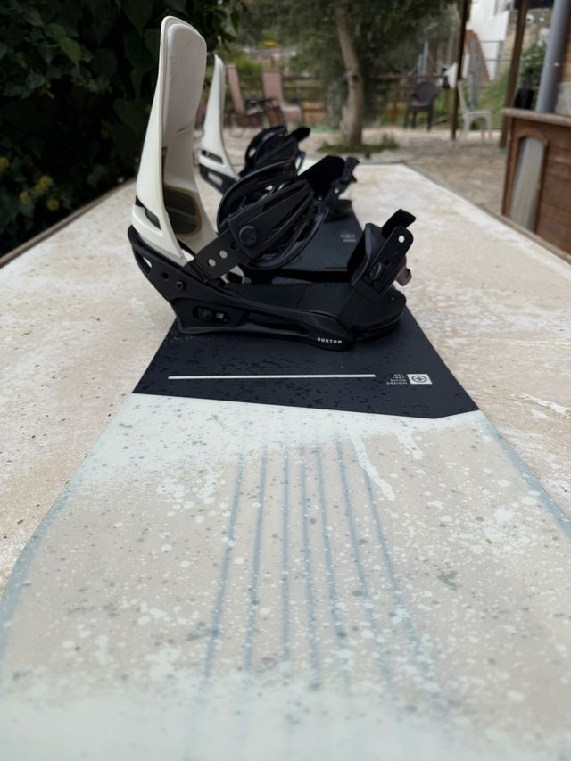 Tabla Snowboard Nidecker + Fijaciones Burton