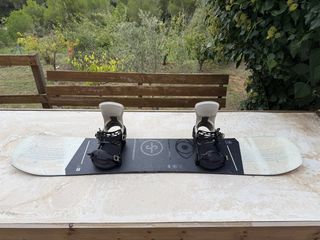 Tabla Snowboard Nidecker + Fijaciones Burton