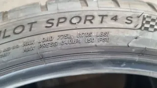 Neumáticos Michelin 285 30 ZR20 Pilot Sport 4s