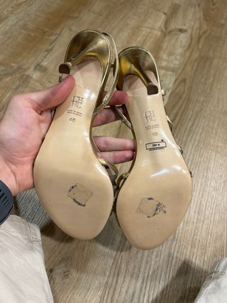 Tacones CH (Carolina Herrera) Dorados