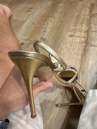Tacones CH (Carolina Herrera) Dorados